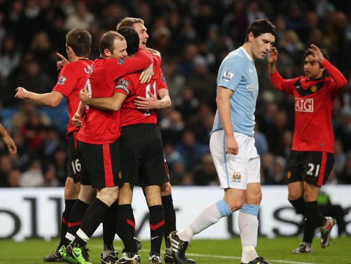 裁判录音显示，桑切特踢倒费尔明后说“这只是普通的铲球”（裁判音频曝光：桑切特踢翻费尔明后辩称“只是一次普通铲球”）