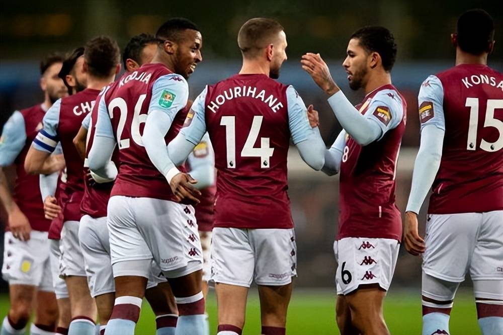 记者：国足新一期集训人数25-30人，或到海外拉练热身（记者：国足新一期集训预计25至30人，或赴海外热身备战）