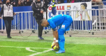 足坛炸锅！这一夜发生太多事