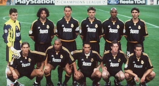 复古？多特球迷提议将球队队徽换回上世纪曾使用过的经典风格（多特球迷建议球队恢复上世纪经典队徽）