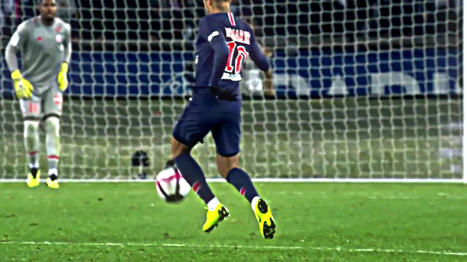 快船板凳合计14中2仅得5分，替补得分狂输对手36分（快船替补集体失准14投仅2中拿5分，板凳得分净负对手36分）