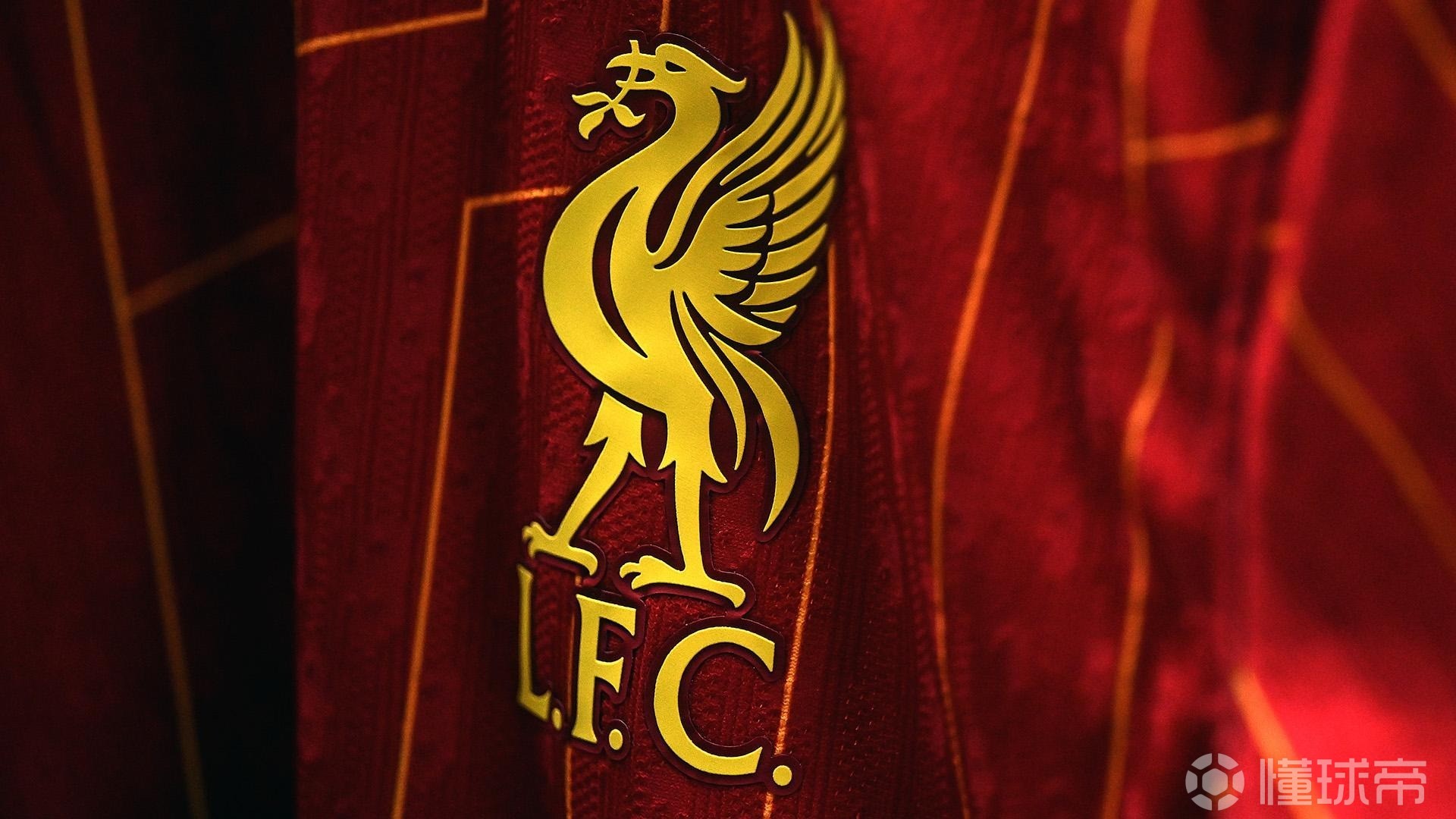 球迷怒喷后蹇韬回应：输球又怎么样？随后被韦世豪、甘超拦下（遭球迷怒斥，蹇韬回怼：输球又如何？韦世豪、甘超上前劝阻）