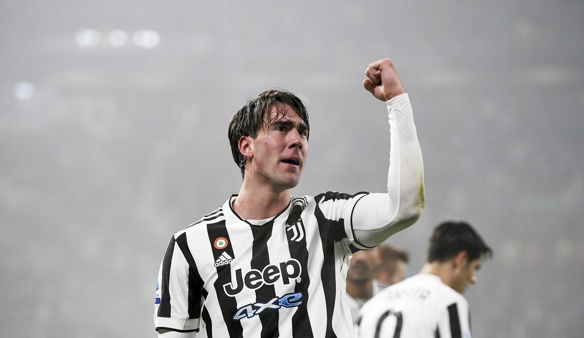 U18国少12月集训名单：魏祥鑫领衔，海外球员姜轶祥在列（U18国少12月集训名单出炉：魏祥鑫领衔，海外球员姜轶祥入选）