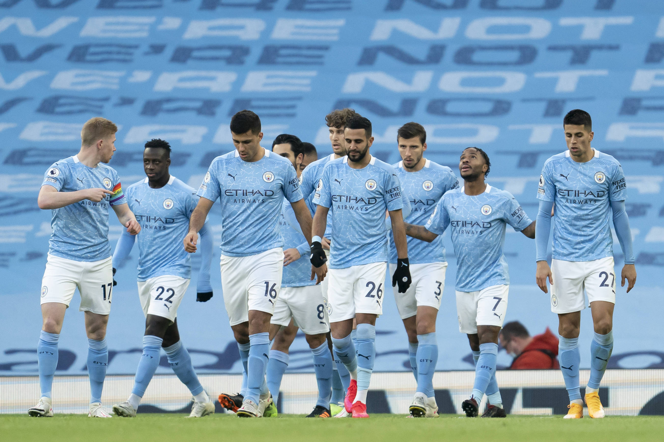 巴媒：内马尔今天将接受膝部手术，由巴西国家队队医主刀（巴西媒体称内马尔今日接受膝部手术，巴西队队医主刀）