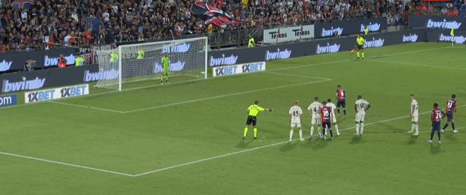 记者：今年租借效力大阪樱花的拉斐尔正与一家中国俱乐部谈判