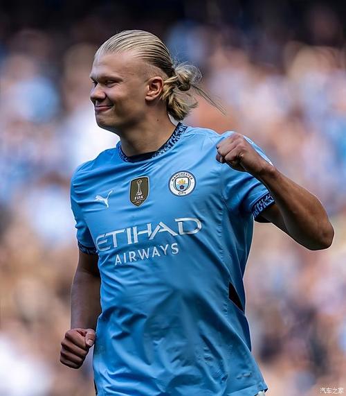 14场1球，斯基拉：米兰不满意恩昆库的表现，正考虑将他出售（14场仅进1球，斯基拉称米兰不满恩昆库表现，正酝酿将其出售）