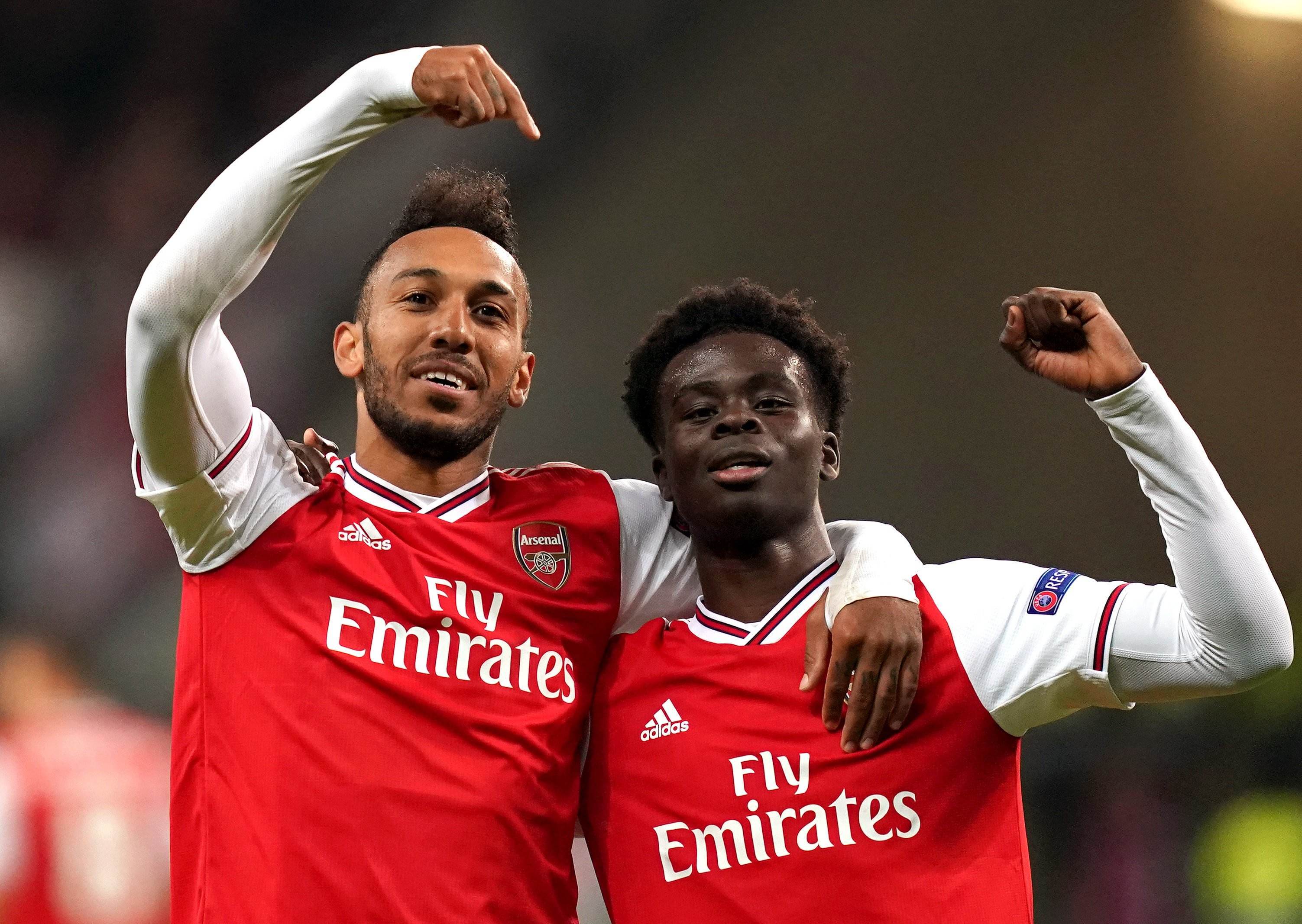 梅西杯开战，梅西和苏亚雷斯现场观战巴萨U16和河床U16的比赛（梅西杯揭幕：梅西与苏亚雷斯现场见证巴萨U16对阵河床U16）