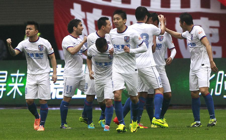 迪纳塔莱：斯帕莱蒂的进攻体系让前锋受益，相信球迷会喜欢他（迪纳塔莱：斯帕莱蒂的进攻打法助力前锋，相信球迷会喜欢他）