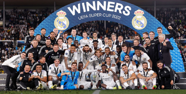 球里有玄机、球门有暗号！盲人足球比赛燃到爆（球中机关，门藏暗语！盲人足球赛燃炸全场）